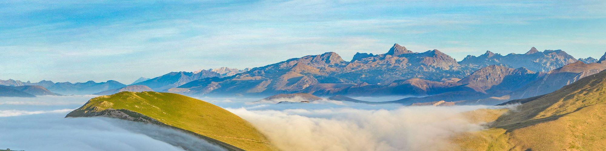 Voyage à vélo avec assistance électrique  © MICHAUX Stéphane / Hemis.fr - Pays Basque