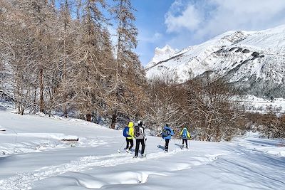 Cervières, la perle du Briançonnais en raquettes